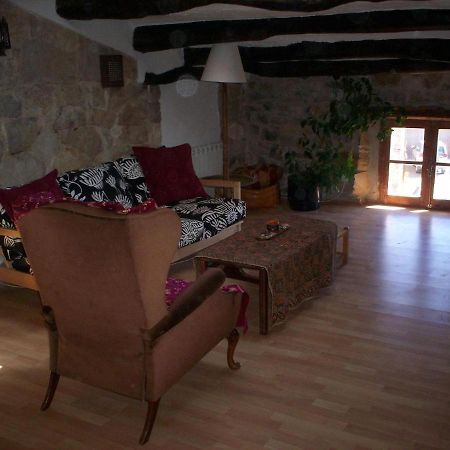 Rural Horizons On La Ruta Del Cister Hotel Fores Exterior photo