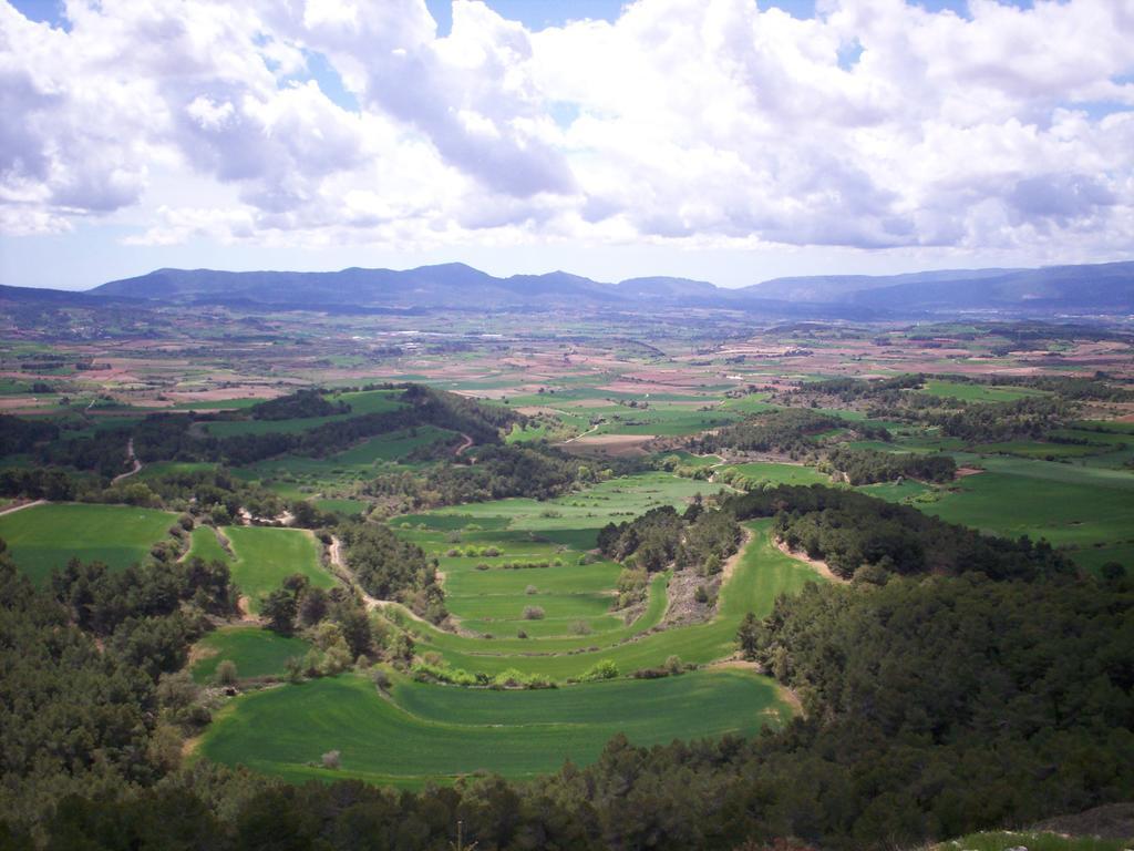 Rural Horizons On La Ruta Del Cister Hotel Fores Exterior photo